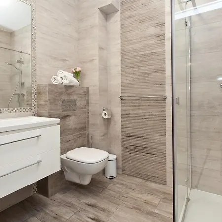 Toscania Apartmán *